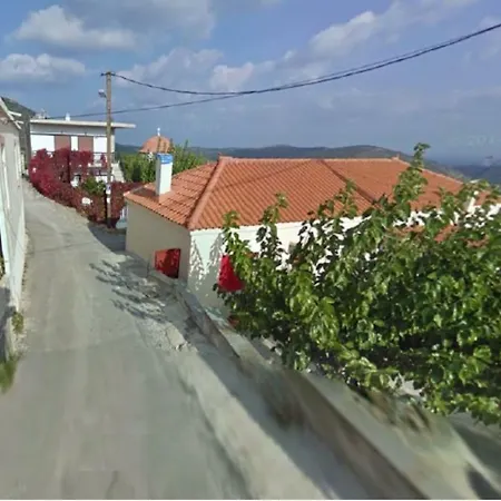 아파트 Big Family House In Village *