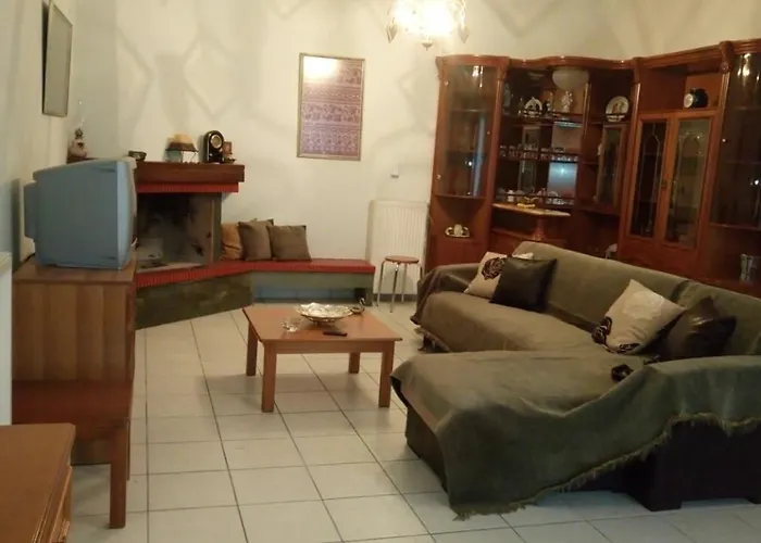 Big Family House In Village Apartment Mesochoria